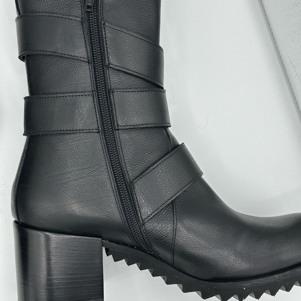 Black boot - Picture 7 of 8